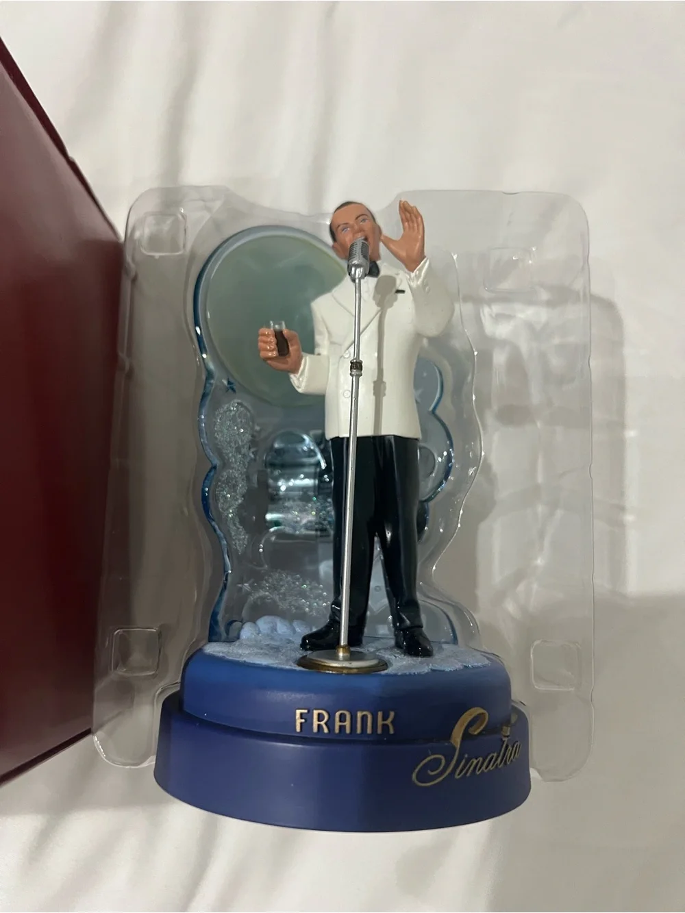 2004 Carlton Heirloom Collection Frank Sinatra Ol' Blue Eyes Christmas Ornament